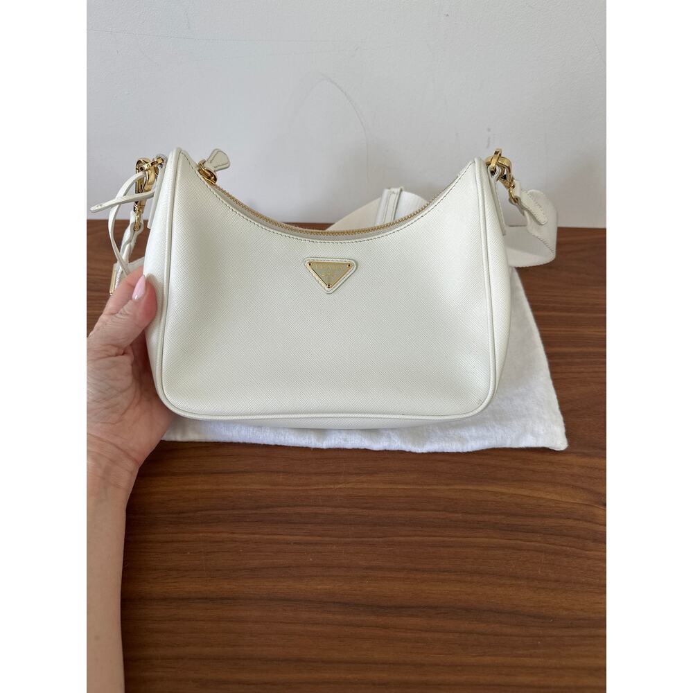 Prada Re-Edition 2005 Saffiano Leather Bag White - Picture 6 of 15